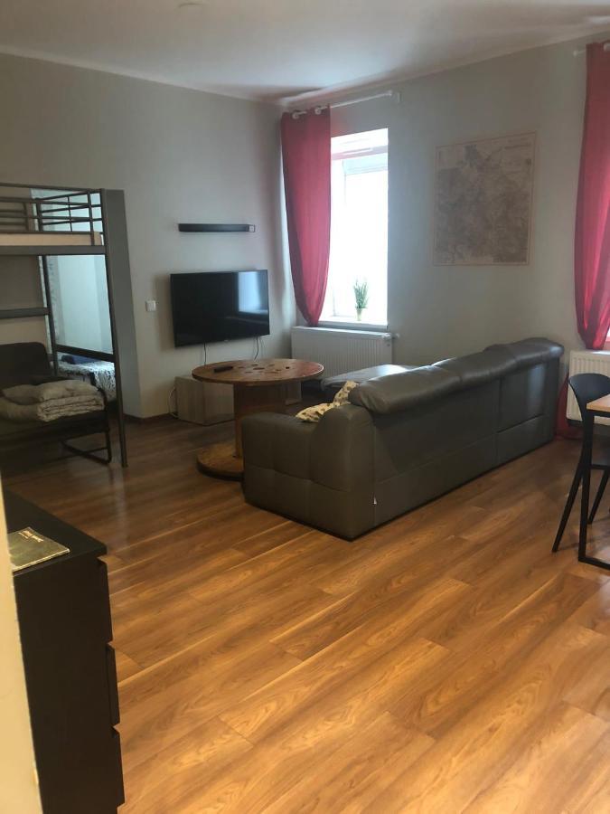 Apartament Srodmiescie 1 Sypialnia Oraz 1 Salon Валбжих Екстериор снимка